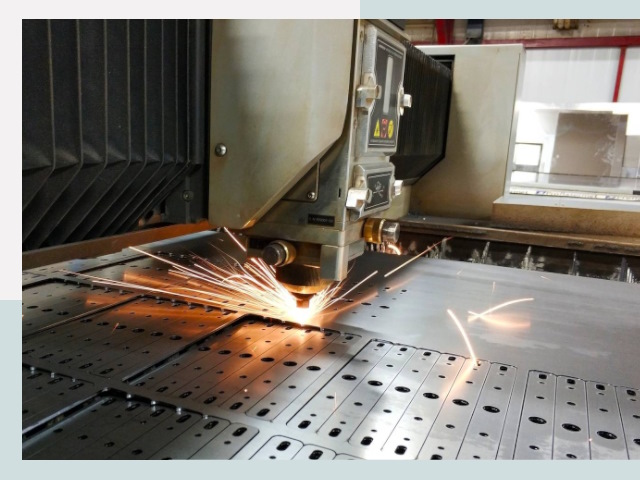 Лазерная резка металла в Мурманске от 617 руб.